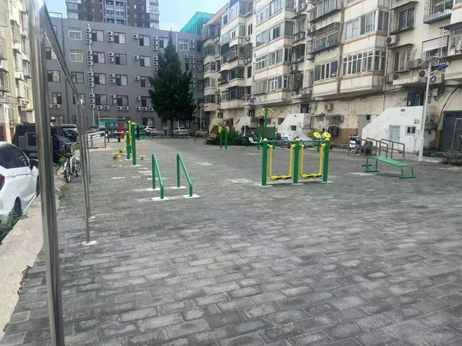 平米闲置高台变身“停车+休闲”空间凯发k8赞助马竞停车难？丰台700(图1)